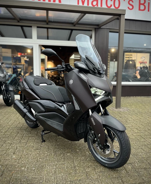 Yamaha XMAX 300 Tech MAX