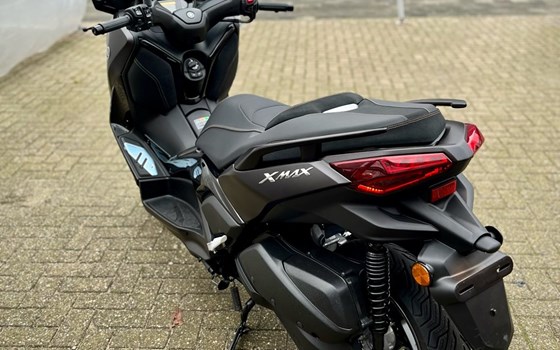 Neufahrzeug Yamaha XMAX 300 Tech MAX - Bild 6
