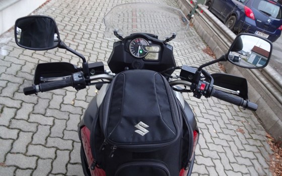 Gebrauchtmotorrad Suzuki V-Strom 1000 - Bild 7 Gebrauchtmotorrad Suzuki V-Strom 1000 - Bild 7