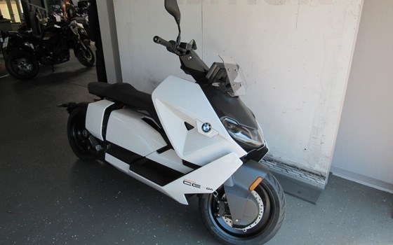 Gebrauchtmotorrad BMW CE 04 - Bild 2