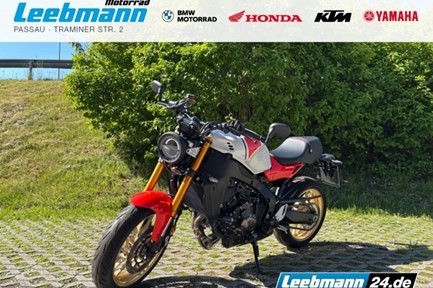 Yamaha XSR900