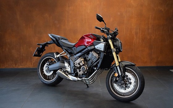 Neufahrzeug Honda CB650R E-Clutch - Bild 1