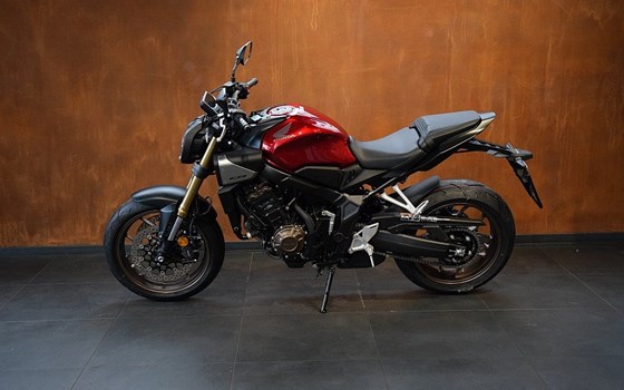 Neufahrzeug Honda CB650R E-Clutch - Bild 4