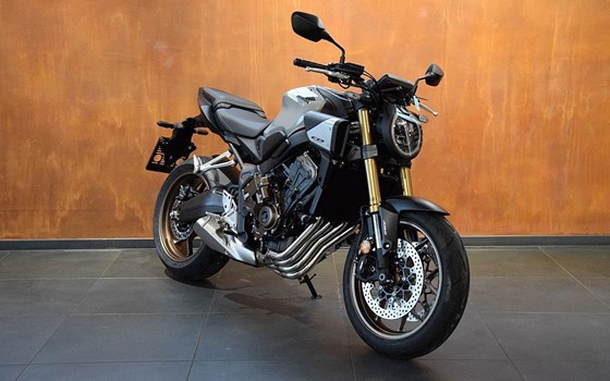Neufahrzeug Honda CB650R E-Clutch - Bild 1