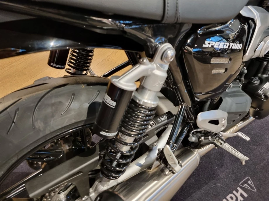 Angebot Triumph Speed Twin 1200 Bild 5: Angebot Triumph Speed Twin 1200