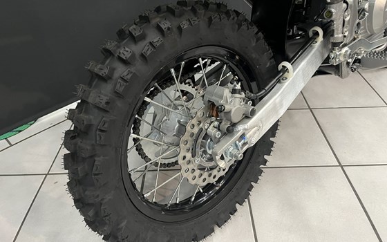 Neufahrzeug Kawasaki KLX 450 R - Bild 12