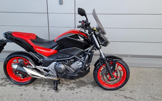 Gebrauchtmotorrad Honda NC750S DCT - Bild 2 Gebrauchtmotorrad Honda NC750S DCT - Bild 2
