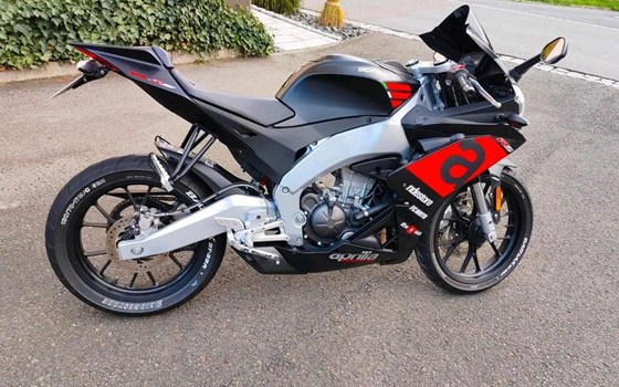 Gebrauchtmotorrad Aprilia RS 125 - Bild 5 Gebrauchtmotorrad Aprilia RS 125 - Bild 5