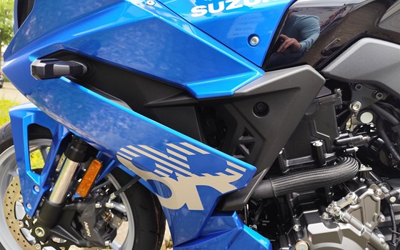 Neufahrzeug Suzuki GSX-8R - Bild 10