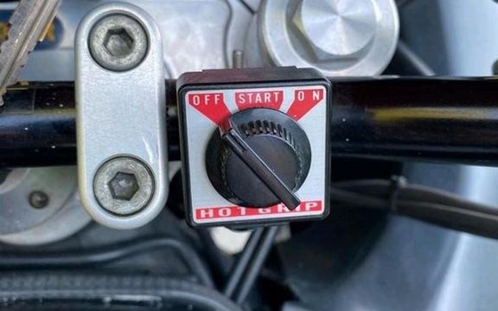 Gebrauchtmotorrad Honda CBR 1100 XX Super Blackbird - Bild 7