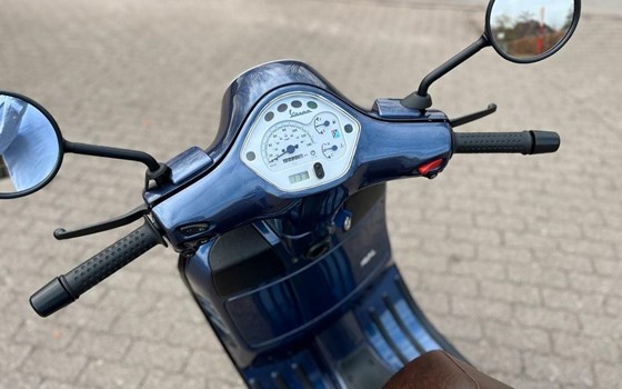 Gebrauchtmotorrad Vespa GT 125 L - Bild 5 Gebrauchtmotorrad Vespa GT 125 L - Bild 5