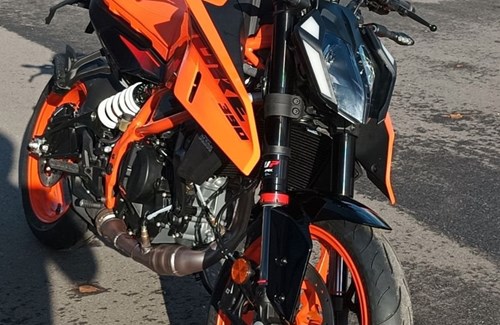 Neumotorrad KTM 390 Duke