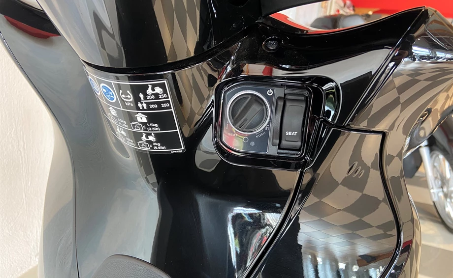 Angebot Honda SH350i Bild 10: Angebot Honda SH350i