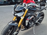 Gebrauchtmotorrad Triumph Speed Triple 1200 RS