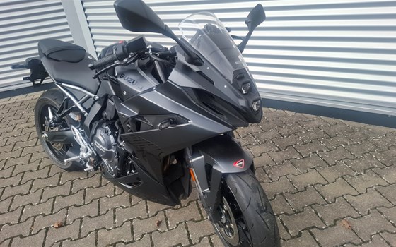 Gebrauchtmotorrad Suzuki GSX-8R - Bild 2