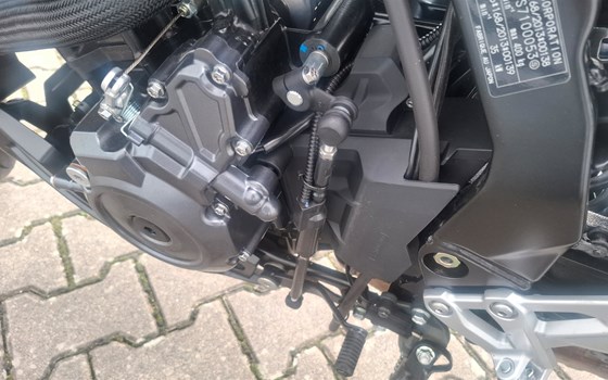 Gebrauchtmotorrad Suzuki GSX-8R - Bild 8