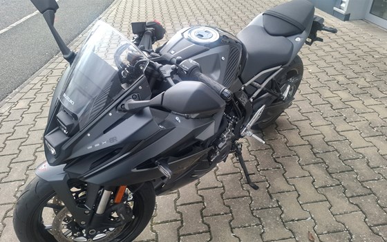 Gebrauchtmotorrad Suzuki GSX-8R - Bild 9