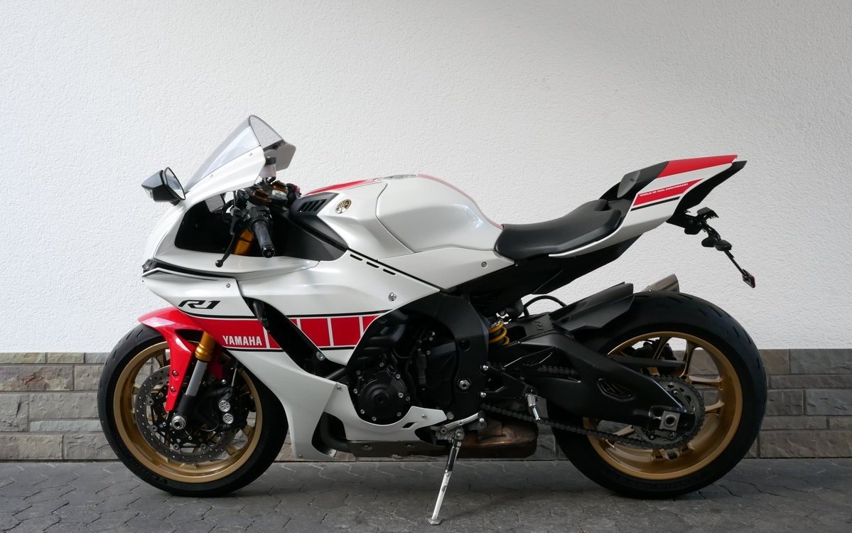 Angebot Yamaha R1