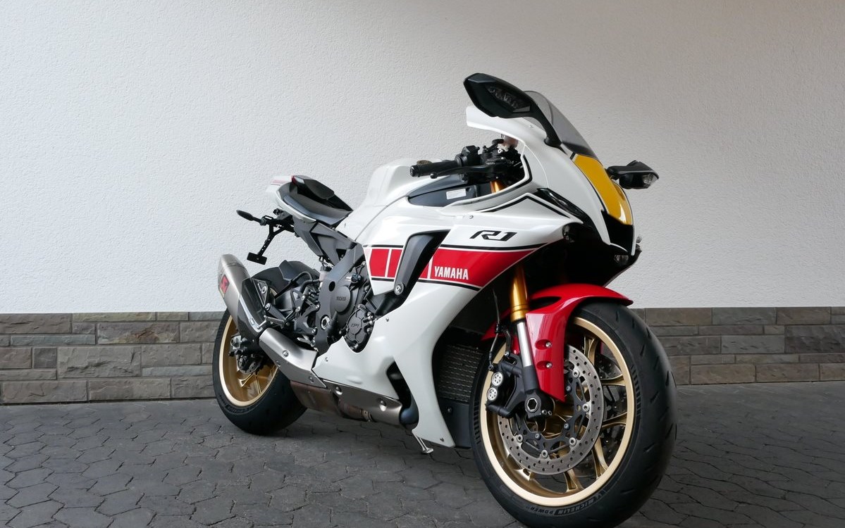 Angebot Yamaha R1