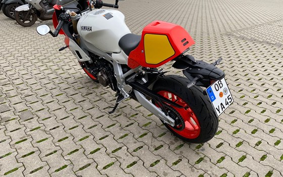 Gebrauchtmotorrad Yamaha XSR900 GP - Bild 5