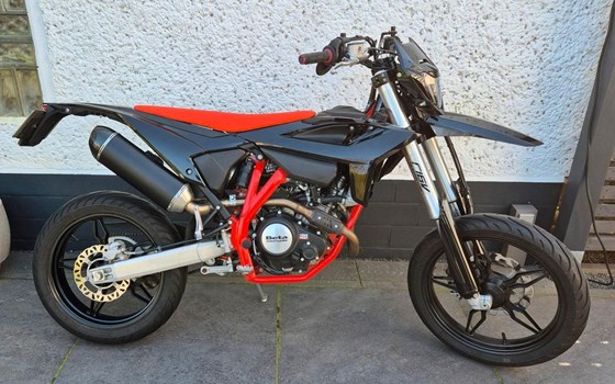 Gebrauchtmotorrad Beta RR 125 LC Motard - Bild 1 Gebrauchtmotorrad Beta RR 125 LC Motard - Bild 1