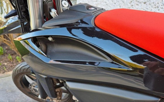 Gebrauchtmotorrad Beta RR 125 LC Motard - Bild 3 Gebrauchtmotorrad Beta RR 125 LC Motard - Bild 3