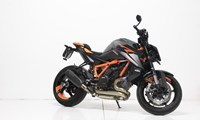 KTM 1390 Super Duke R EVO