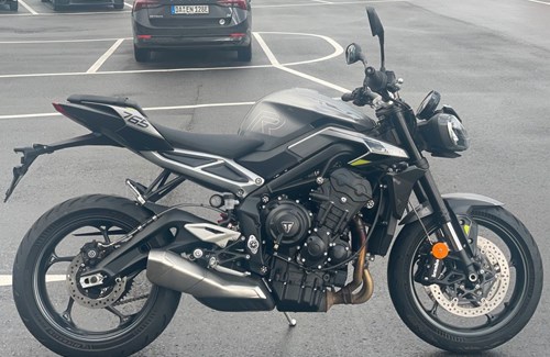 Neumotorrad Triumph Street Triple 765 R