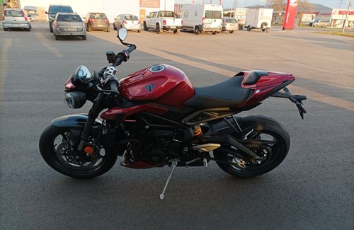 Neumotorrad Triumph Street Triple 765 RS