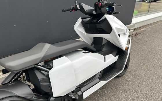 Gebrauchtmotorrad BMW CE 04 - Bild 8