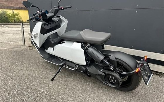 Gebrauchtmotorrad BMW CE 04 - Bild 6