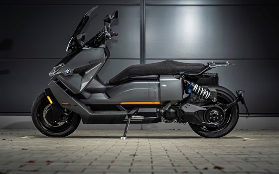 Gebrauchtmotorrad BMW CE 04 - Bild 1