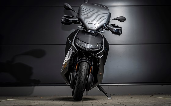 Gebrauchtmotorrad BMW CE 04 - Bild 5