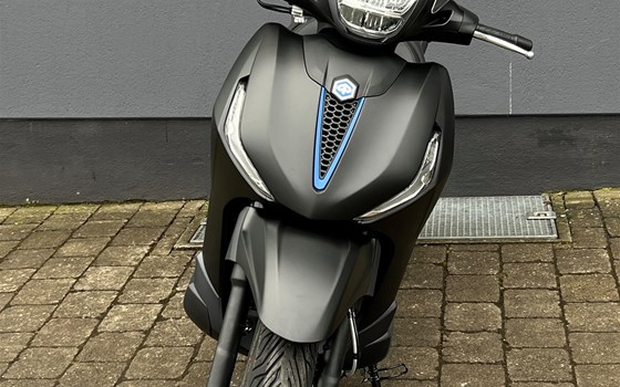 Neufahrzeug Piaggio Beverly 400 S - Bild 3