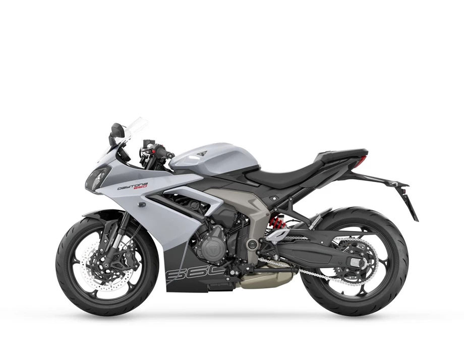 Angebot Triumph Daytona 660 Bild 2: Angebot Triumph Daytona 660