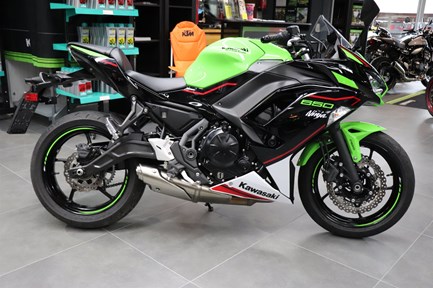 Kawasaki Ninja 650 KRT