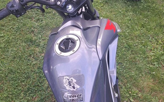 Gebrauchtmotorrad Kymco Visar 125i - Bild 3 Gebrauchtmotorrad Kymco Visar 125i - Bild 3