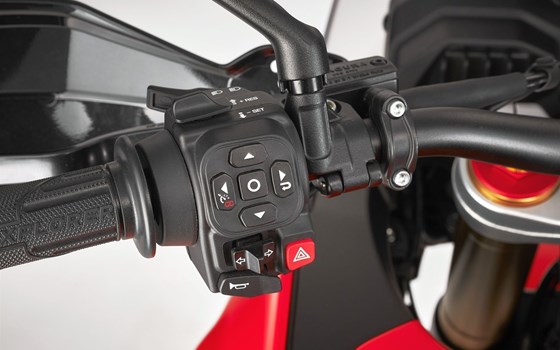 Gebrauchtmotorrad MV Agusta Enduro Veloce - Bild 15 Gebrauchtmotorrad MV Agusta Enduro Veloce - Bild 15