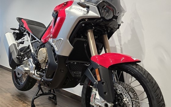 Gebrauchtmotorrad MV Agusta Enduro Veloce - Bild 3 Gebrauchtmotorrad MV Agusta Enduro Veloce - Bild 3