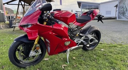 Neumotorrad Ducati Panigale V4 S