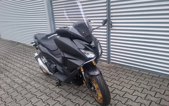 Gebrauchtmotorrad Honda Forza 750 - Bild 2