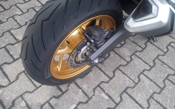 Gebrauchtmotorrad Honda Forza 750 - Bild 7