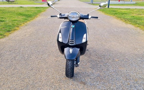 Gebrauchtmotorrad Vespa Primavera 50 - Bild 3 Gebrauchtmotorrad Vespa Primavera 50 - Bild 3