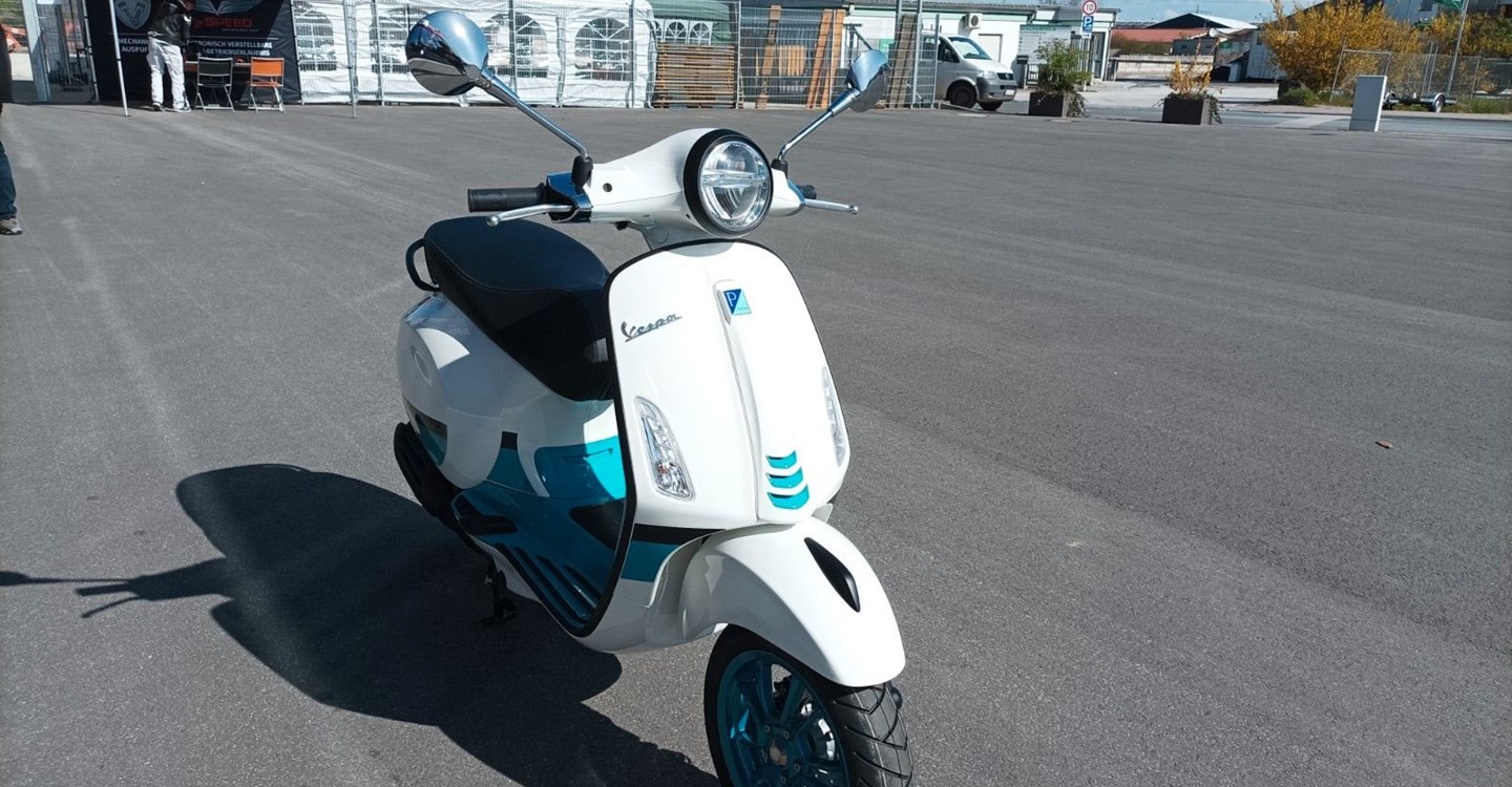 Angebot Vespa Primavera 50 Color Vibe