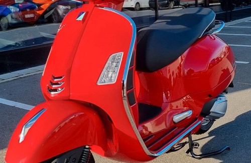 Neumotorrad Vespa GTS 310 Super