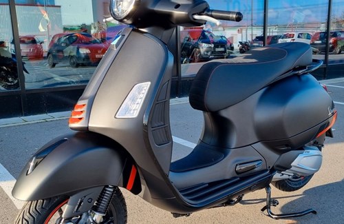 Neumotorrad Vespa GTS Super Sport