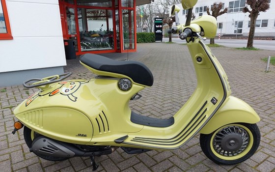 Neufahrzeug Vespa 946 10° Anniversario - Bild 6