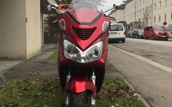Gebrauchtmotorrad Daelim XQ 125 - Bild 3 Gebrauchtmotorrad Daelim XQ 125 - Bild 3