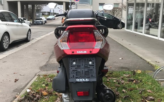 Gebrauchtmotorrad Daelim XQ 125 - Bild 4 Gebrauchtmotorrad Daelim XQ 125 - Bild 4
