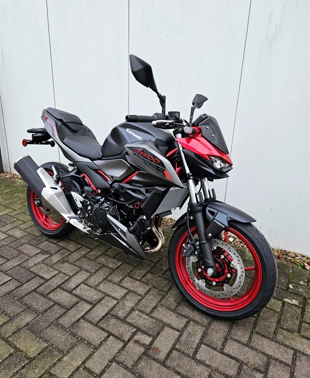 Kawasaki Z 500 SE<br />500,- Euro Starterbonus sichern! sofort lieferbar! 4 Jahre Garantie!